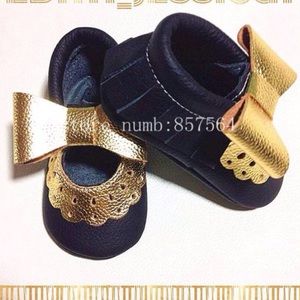 New Baby Moccassins Shoes 6-12 Months